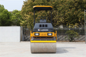 柳工6032E(雙驅單振)輕型壓路機